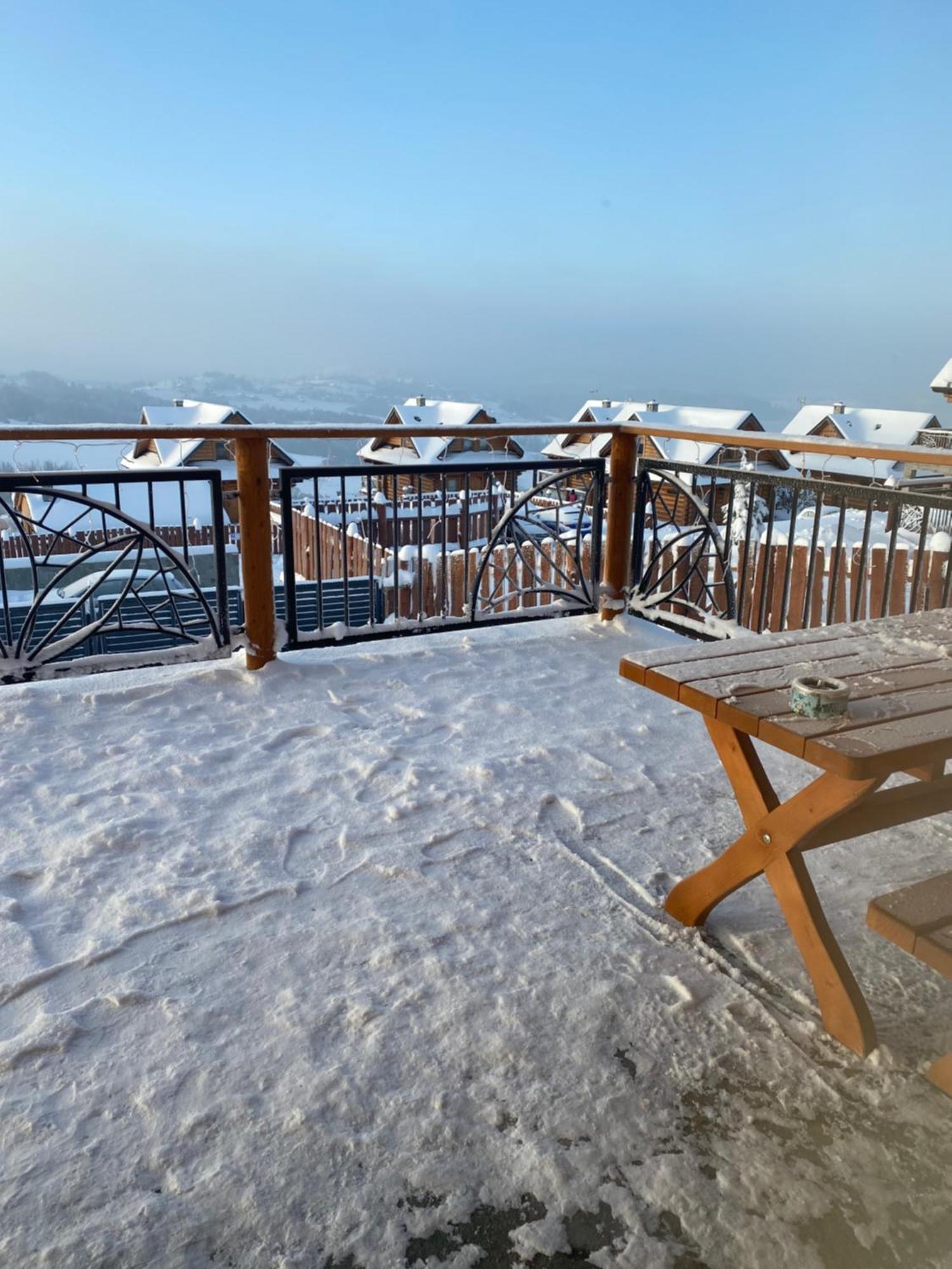 Zloty Gron Log Houses & Apartments Істебна Екстер'єр фото
